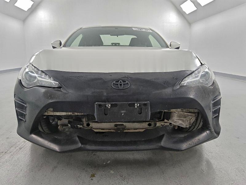 Photo 5 from auction – 2017 TOYOTA 86 BASE with VIN JF1ZNAA10H9700748
