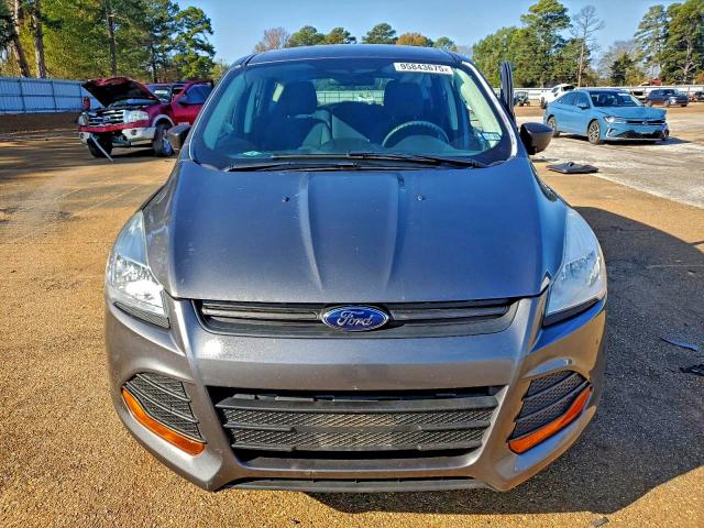 Photo 5 from auction – 2013 FORD ESCAPE S with VIN 1FMCU0F78DUC61506