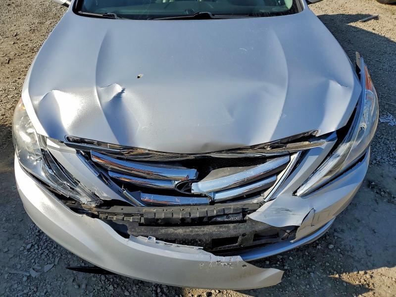 Photo 11 from auction – 2014 HYUNDAI SONATA SE with VIN 5NPEC4AC6EH842168