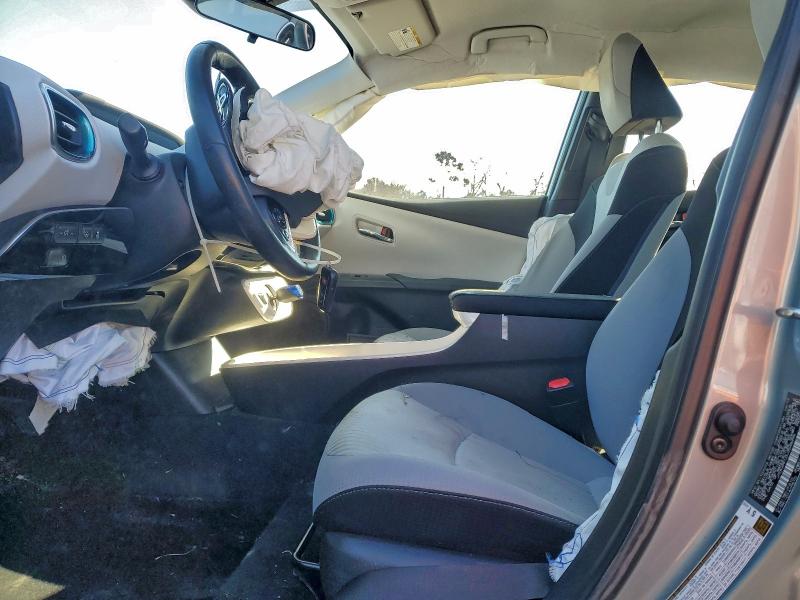 Photo 7 from auction – 2018 TOYOTA PRIUS with VIN JTDKARFU3J3548496