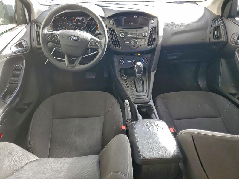 Photo 8 from auction – 2015 FORD FOCUS SE with VIN 1FADP3F22FL341212