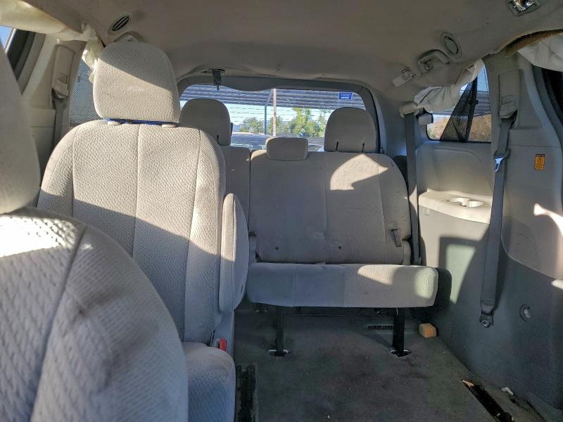 Photo 10 from auction – 2011 TOYOTA SIENNA LE with VIN 5TDKK3DC9BS055670