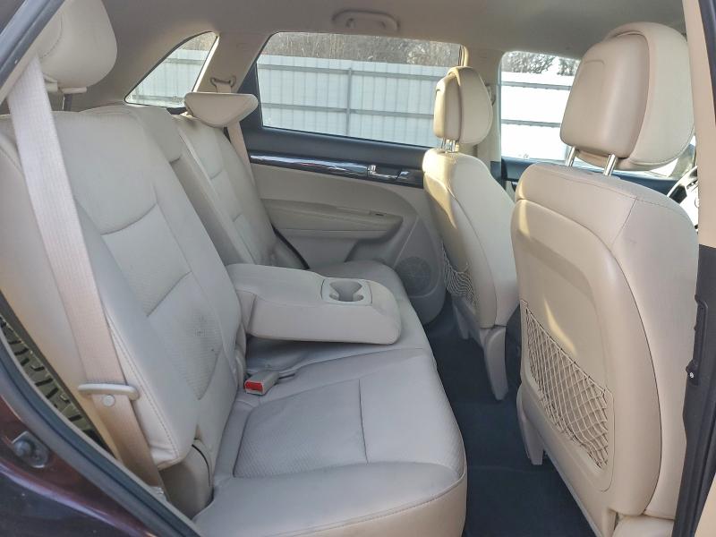 Photo 11 from auction – 2012 KIA SORENTO with VIN 5XYKT3A62CG226768