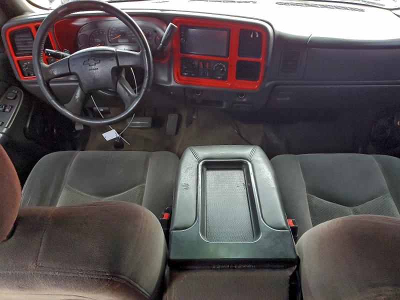 Photo 8 from auction – 2005 CHEVROLET SILVERADO with VIN 1GCEC19Z65Z357996