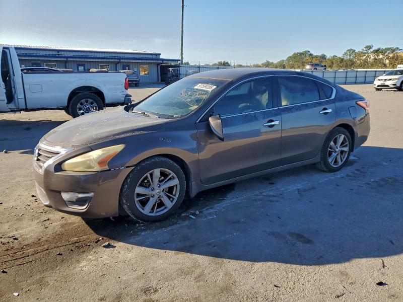 NISSAN ALTIMA 2.5 2013 with VIN 1N4AL3AP9DN470552 - Photo from auction