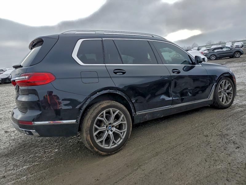 Photo 3 from auction – 2020 BMW X7 XDRIVE4 with VIN 5UXCW2C04L9A01981