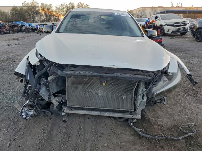 Photo 5 from auction – 2019 INFINITI Q50 with VIN JN1EV7AP9KM510132