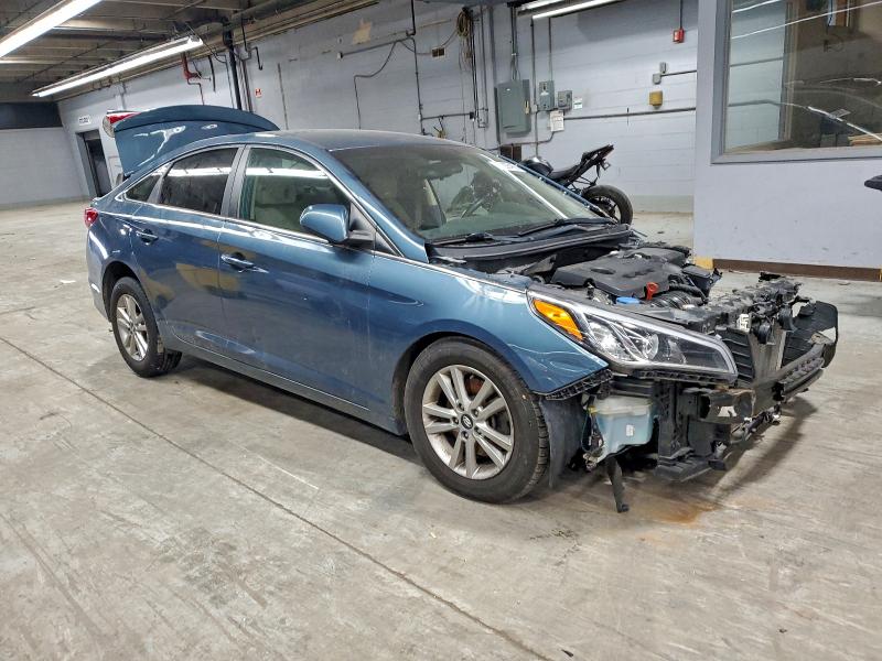Photo 4 from auction – 2016 HYUNDAI SONATA SE with VIN 5NPE24AF0GH364913