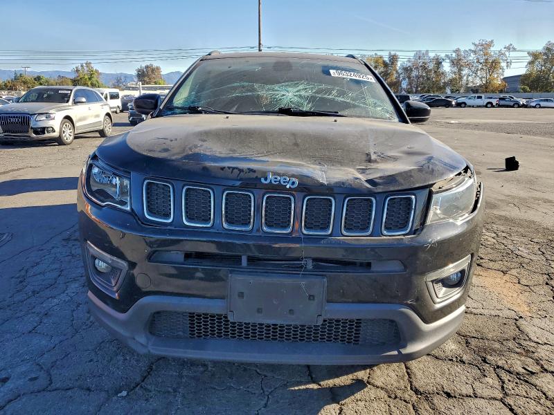 Photo 5 from auction – 2020 JEEP COMPASS with VIN 3C4NJCBB3LT162392