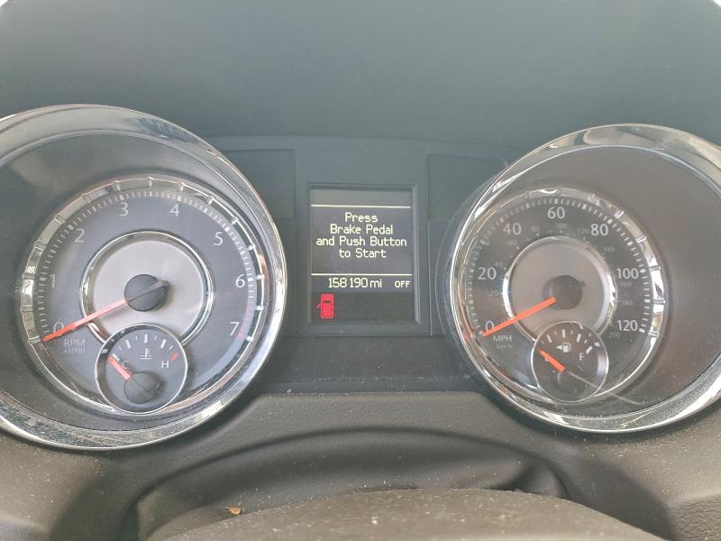 Photo 9 from auction – 2013 CHRYSLER TOWN & COU with VIN 2C4RC1GG6DR534395