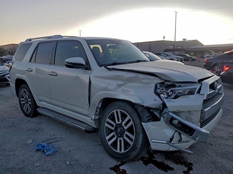 Photo 4 from auction – 2019 TOYOTA 4RUNNER SR with VIN JTEBU5JR1K5652229