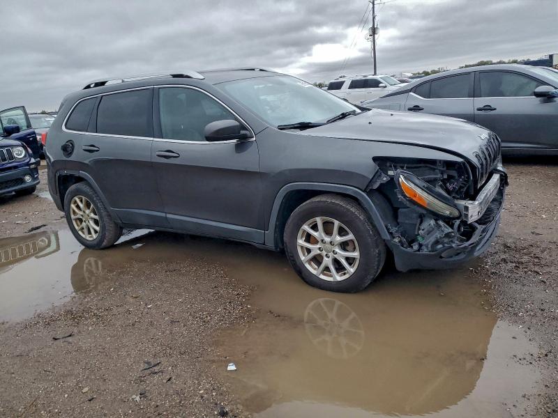 Photo 4 from auction – 2015 JEEP CHEROKEE L with VIN 1C4PJMCB0FW625701