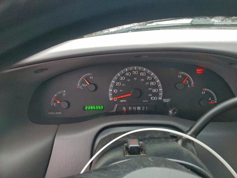 Photo 9 from auction – 2003 FORD F150 with VIN 2FTRX17203CA26613