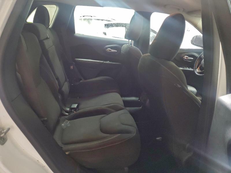 Photo 10 from auction – 2015 JEEP CHEROKEE with VIN 1C4PJLCB0FW657560