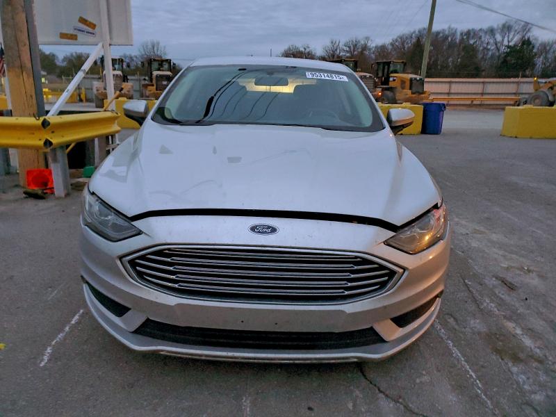 صورة رقم 5 من المزاد - 2017 FORD FUSION مع VIN 3FA6P0LU0HR297213