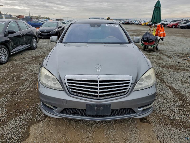 Photo 5 from auction – 2012 MERCEDES-BENZ S 550 with VIN WDDNG7DB2CA422488
