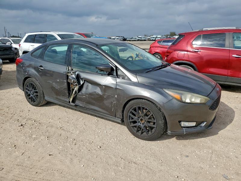 Photo 4 from auction – 2016 FORD FOCUS SE with VIN 1FADP3F23GL286142