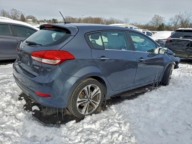 Photo 3 from auction – 2016 KIA FORTE EX with VIN KNAFX5A89G5627099