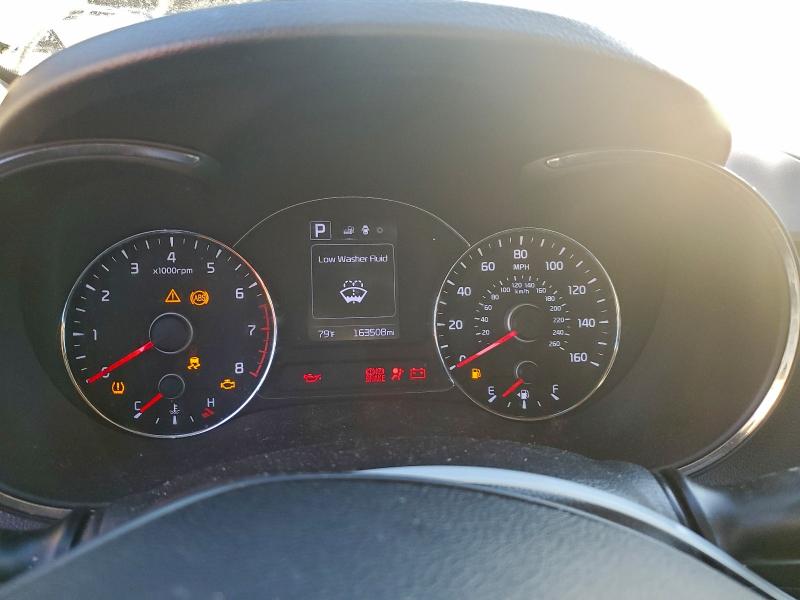 Photo 9 from auction – 2017 KIA FORTE LX with VIN 3KPFL4A7XHE131685