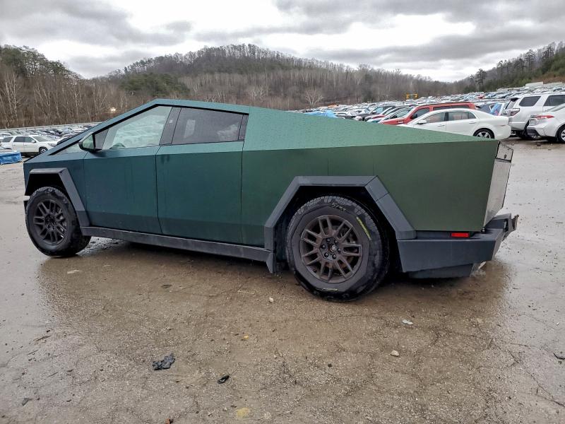 Photo 2 from auction – 2024 TESLA CYBERTRUCK with VIN 7G2CEHED8RA028338