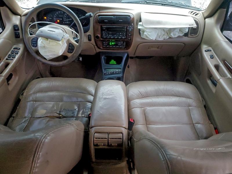 Photo 8 from auction – 2000 FORD EXPLORER L with VIN 1FMDU85P2YZB51242
