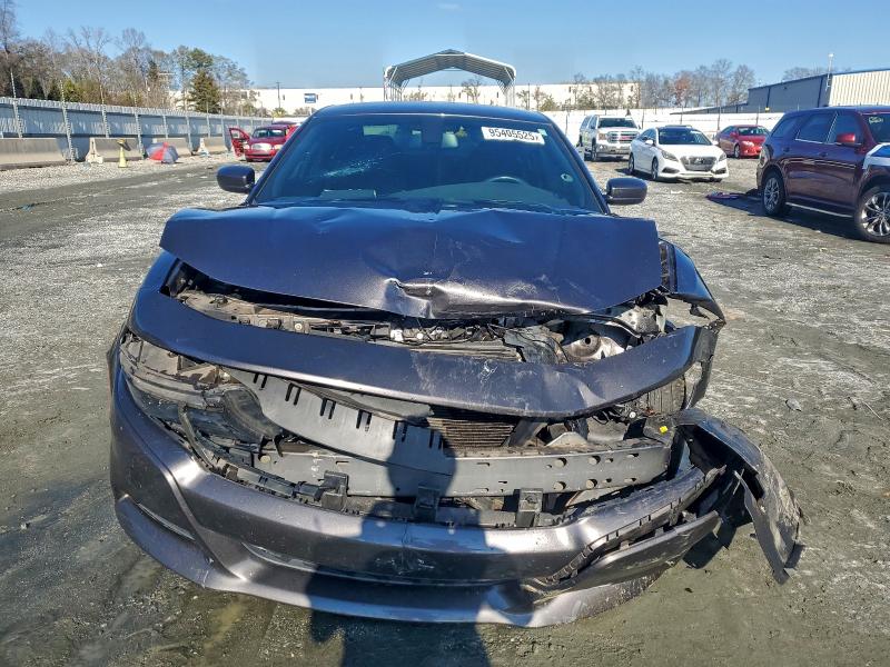 Photo 5 from auction – 2015 DODGE CHARGER SE with VIN 2C3CDXBGXFH886793