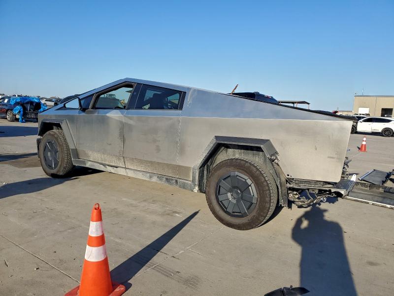 Photo 2 from auction – 2025 TESLA CYBERTRUCK with VIN 7G2CEHED2SA074365
