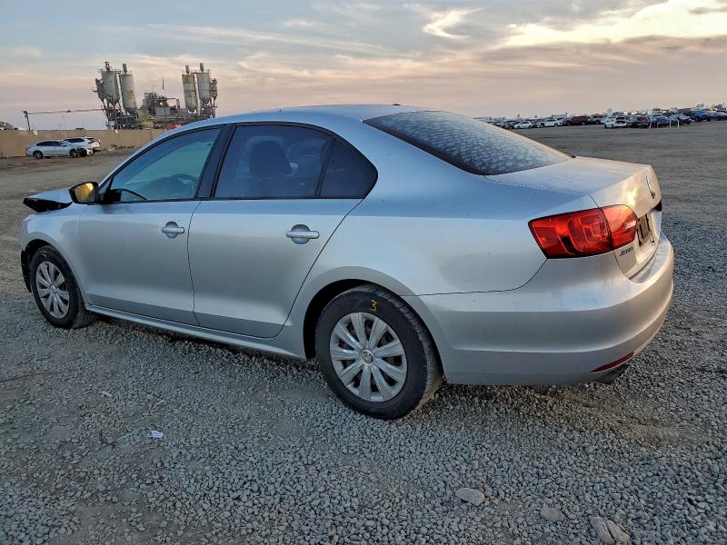Photo 2 from auction – 2012 VOLKSWAGEN JETTA BASE with VIN 3VW2K7AJ5CM305074