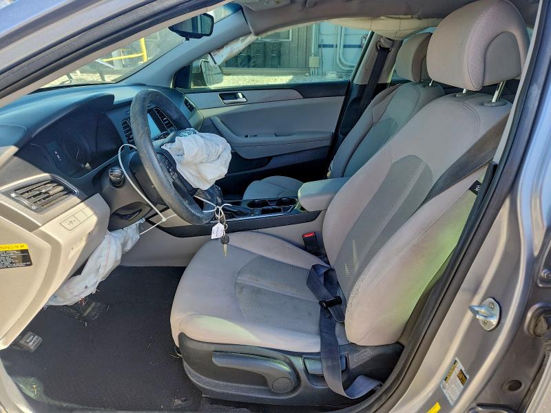 Photo 7 from auction – 2016 HYUNDAI SONATA SE with VIN 5NPE24AF5GH298942