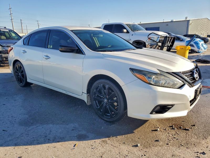 Photo 4 from auction – 2018 NISS ALTIMA with VIN 1N4AL3AP9JC243756