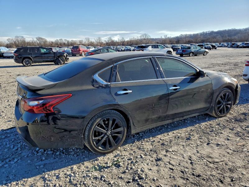 Photo 3 from auction – 2017 NISSAN ALTIMA 2.5 with VIN 1N4AL3AP1HC213404