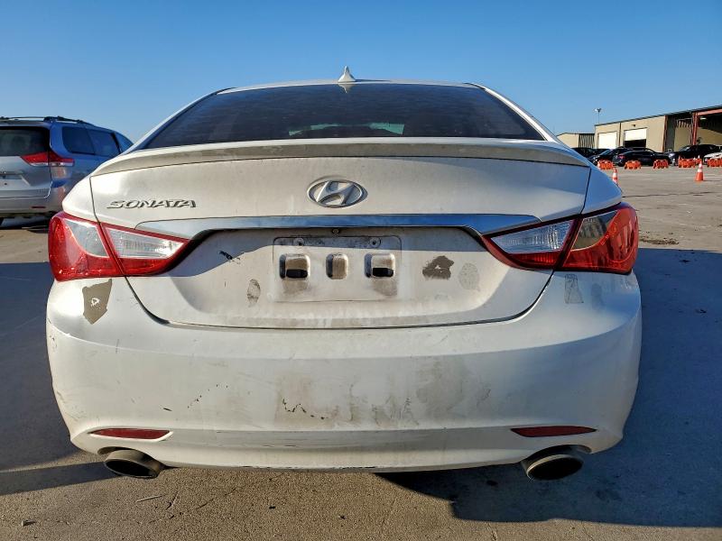 Photo 6 from auction – 2013 HYUNDAI SONATA SE with VIN 5NPEC4AC0DH776330