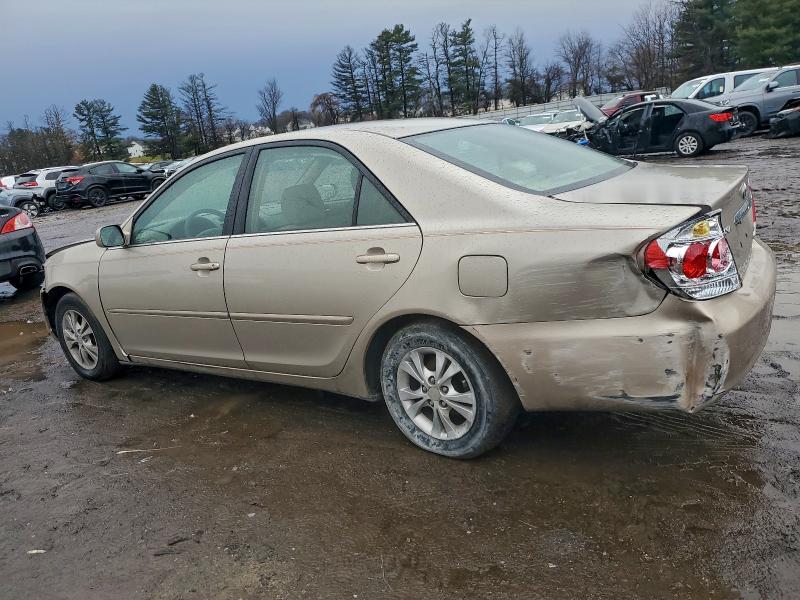 Photo 2 from auction – 2005 TOYOTA CAMRY LE with VIN 4T1BF30K35U110143