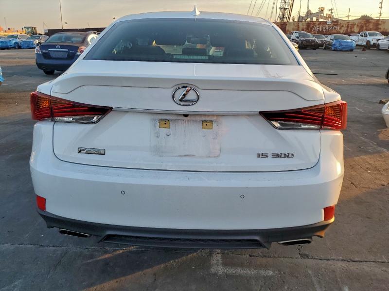 Photo 6 from auction – 2018 LEXUS IS 300 with VIN JTHBA1D27J5072369