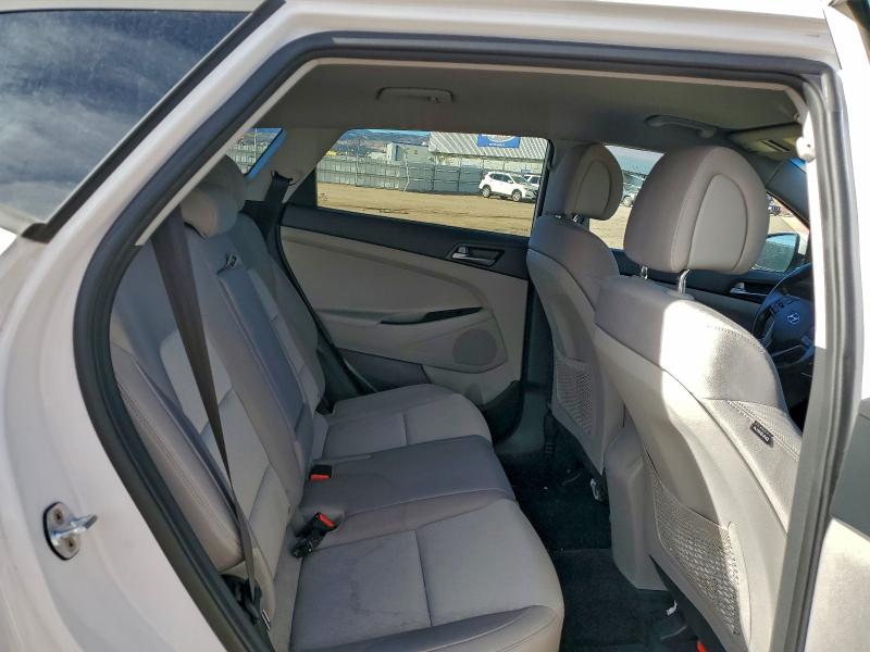 Photo 11 from auction – 2016 HYUNDAI TUCSON LIM with VIN KM8J3CA27GU226922