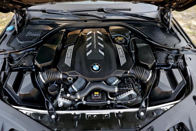 Photo 7 from auction – 2019 BMW M850XI with VIN WBABC4C50KBU95741