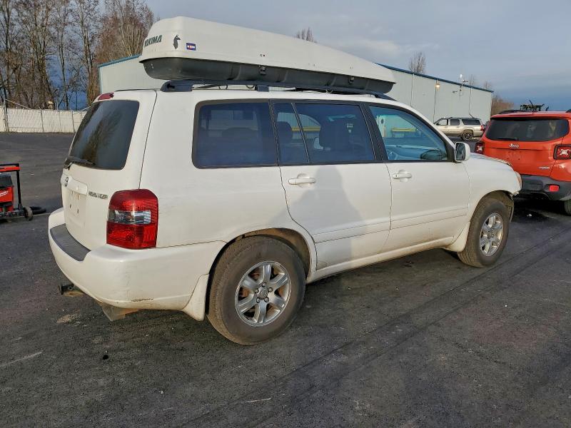 Photo 3 from auction – 2006 TOYOTA HIGHLANDER with VIN JTEGP21A960098107