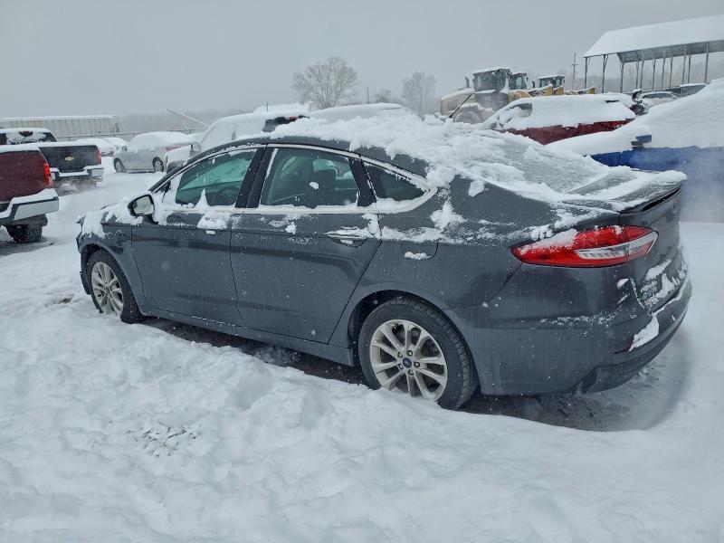 Photo 2 from auction – 2019 FORD FUSION TIT with VIN 3FA6P0SU6KR145090