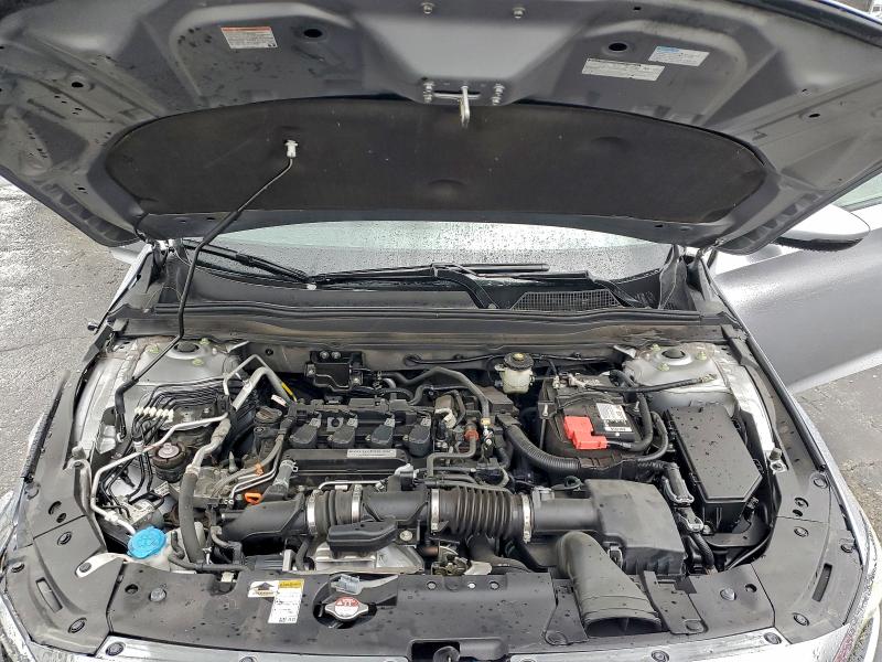Photo 11 from auction – 2018 HONDA ACCORD TOU with VIN 1HGCV1F93JA034697