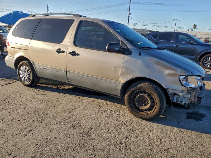 Photo 4 from auction – 2002 TOYOTA SIENNA LE with VIN 4T3ZF13C72U492882