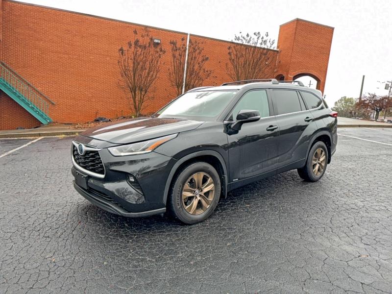 Photo 2 from auction – 2023 TOYOTA HIGHLANDER with VIN 5TDABRCH4PS564102