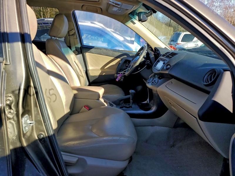 Photo 7 from auction – 2012 TOYOTA RAV4 LIMIT with VIN 2T3DK4DV0CW074916