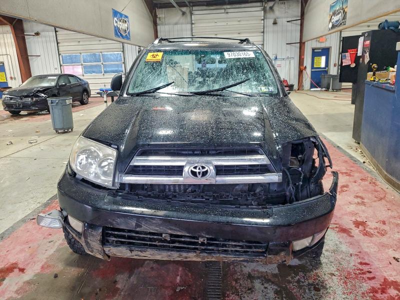 Photo 5 from auction – 2005 TOYOTA 4RUNNER SR with VIN JTEBU14R950075486