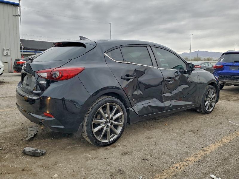 Photo 3 from auction – 2018 MAZDA 3 TOURING with VIN 3MZBN1L37JM224397