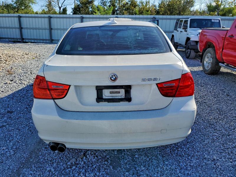 Photo 6 from auction – 2011 BMW 328 I with VIN WBAPH7C5XBE130782