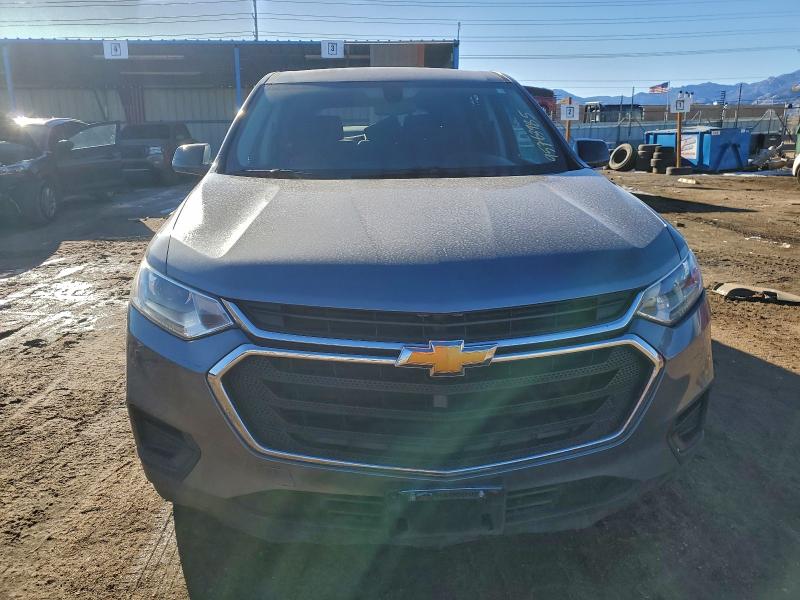 Photo 5 from auction – 2018 CHEVROLET TRAVERSE L with VIN 1GNERFKW8JJ156452
