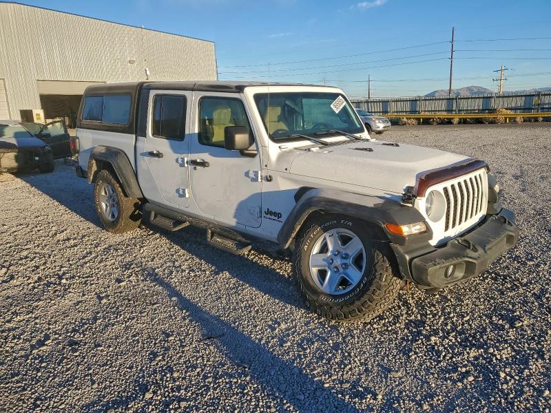 Photo 4 from auction – 2020 JEEP GLADIATOR with VIN 1C6JJTAG6LL128705