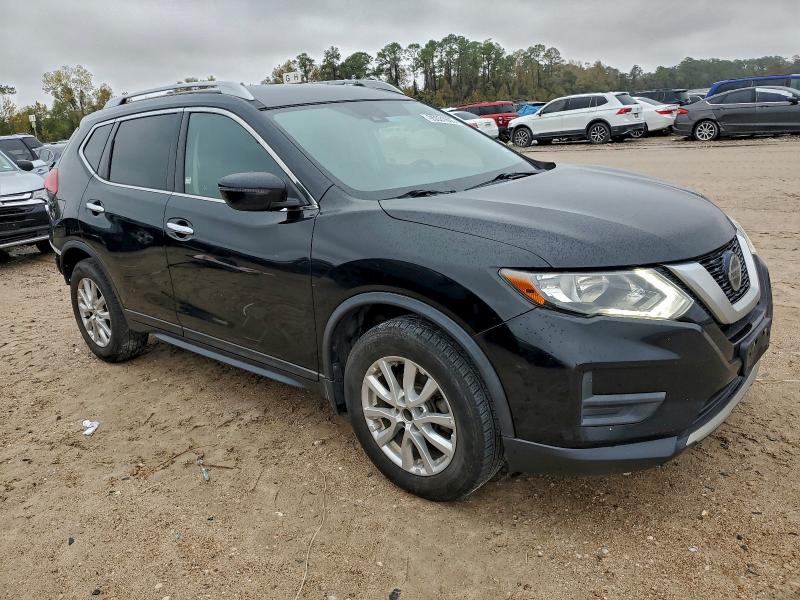 Photo 4 from auction – 2019 NISSAN ROGUE S with VIN 5N1AT2MT6KC745246