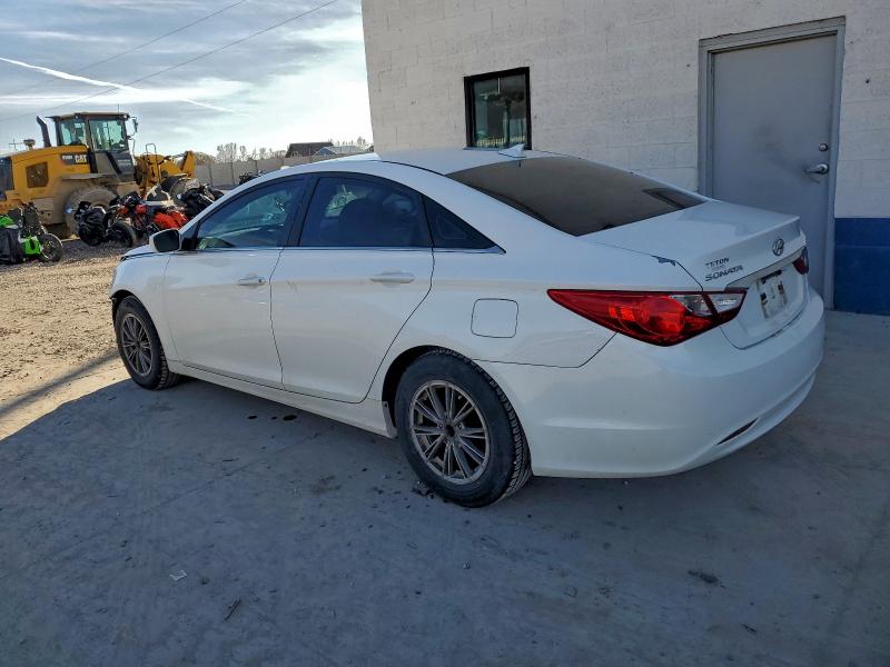 Photo 2 from auction – 2012 HYUNDAI SONATA GLS with VIN 5NPEB4AC5CH366723