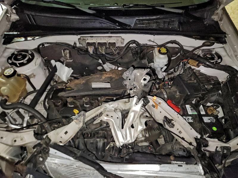 Photo 12 from auction – 2010 FORD ESCAPE with VIN 1FMCU0D74AKA33710
